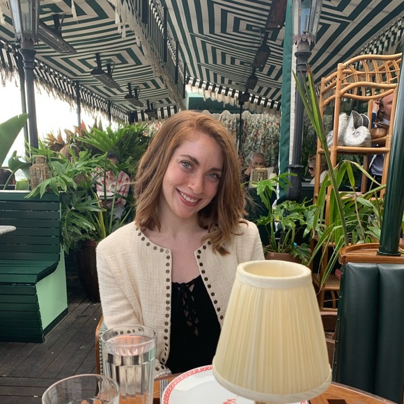 Meet your Posher, Meaghan K - Picture 1 of 5